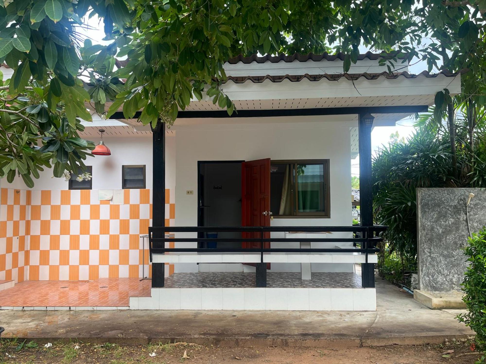 สุขสำราญรีสอร์ท หาดเจ้าหลาว จันทบุรี Exteriör bild
